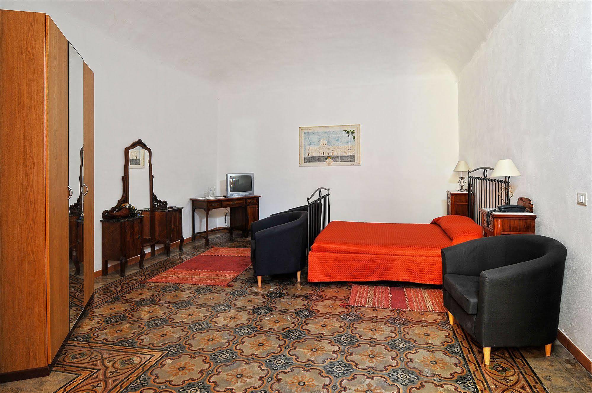 Bed & Breakfast Il Giardino Del Barocco 3*