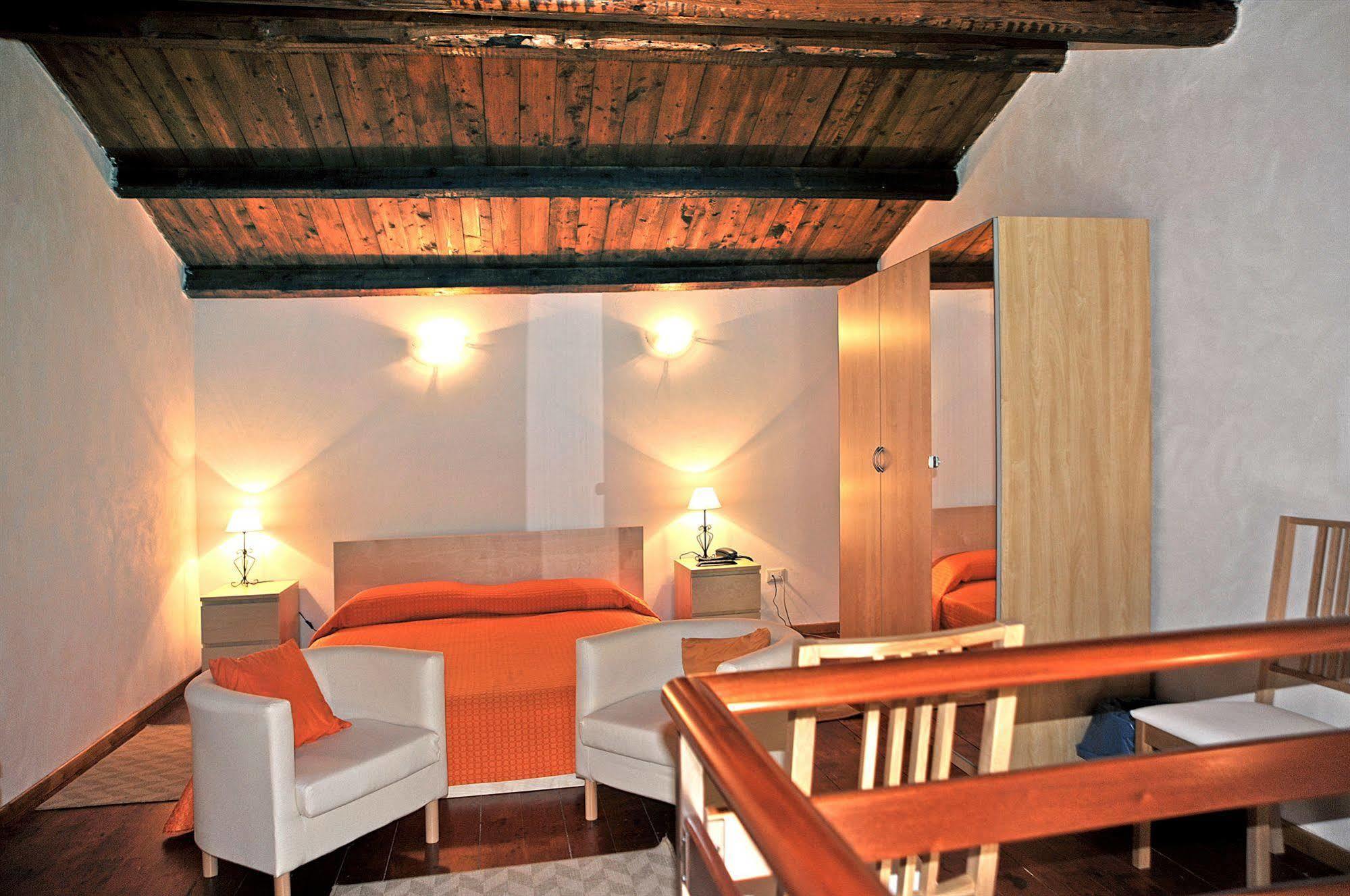 Il Giardino Del Barocco Bed & Breakfast 3*